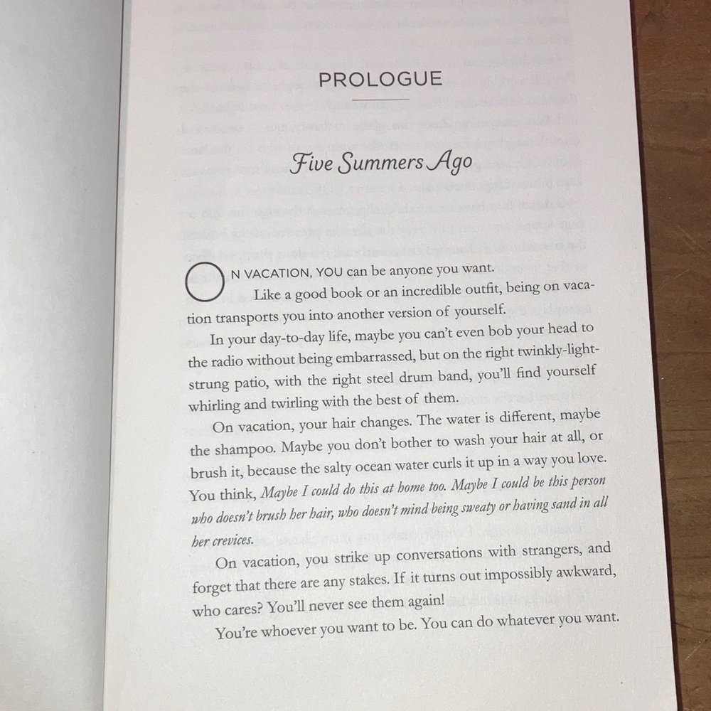 Emily Henry's : People We Meet on Vacation : softcover Book - Picture 6 of 15